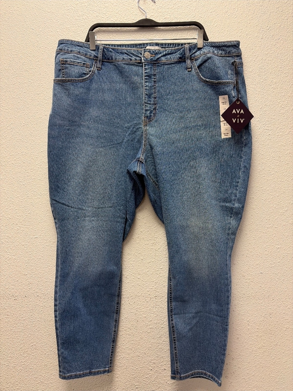 Women's Plus Size Skinny Jeans Size 24 And 26 Available #922-923
